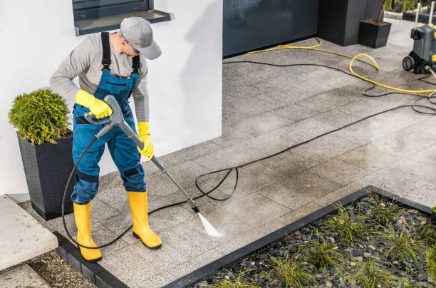 Best Deck Pressure Washing  in Lake Arbor, MD